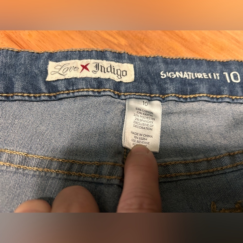 Love Indigo Denim Signature Fit - Picture 5 of 6